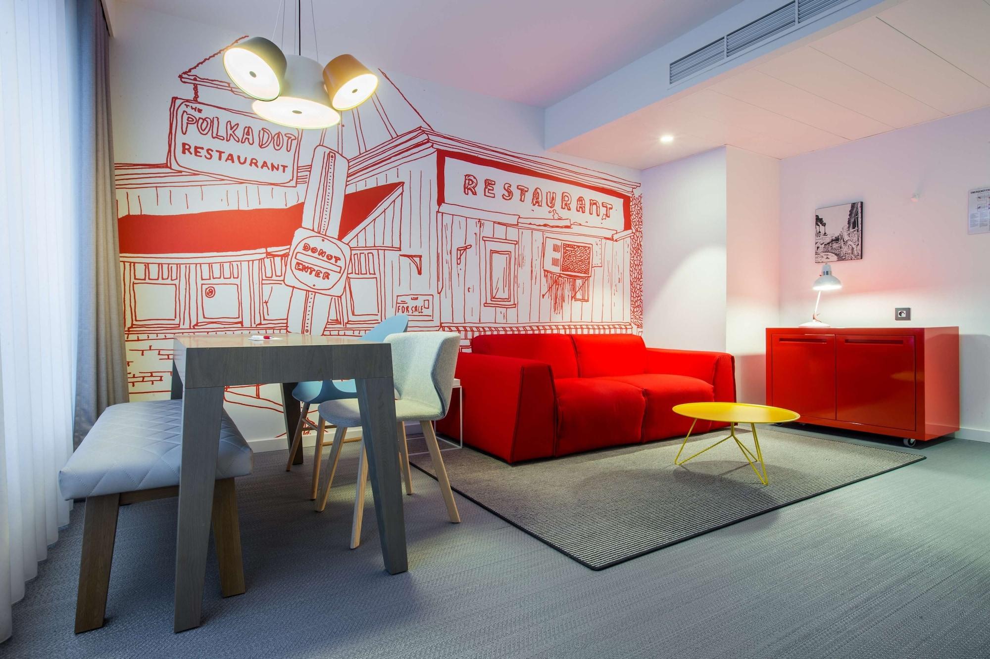 Hotel Radisson Red Brussels Ixelles Esterno foto