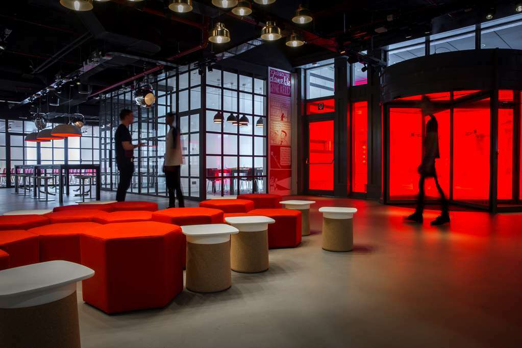 Hotel Radisson Red Brussels Ixelles Interno foto