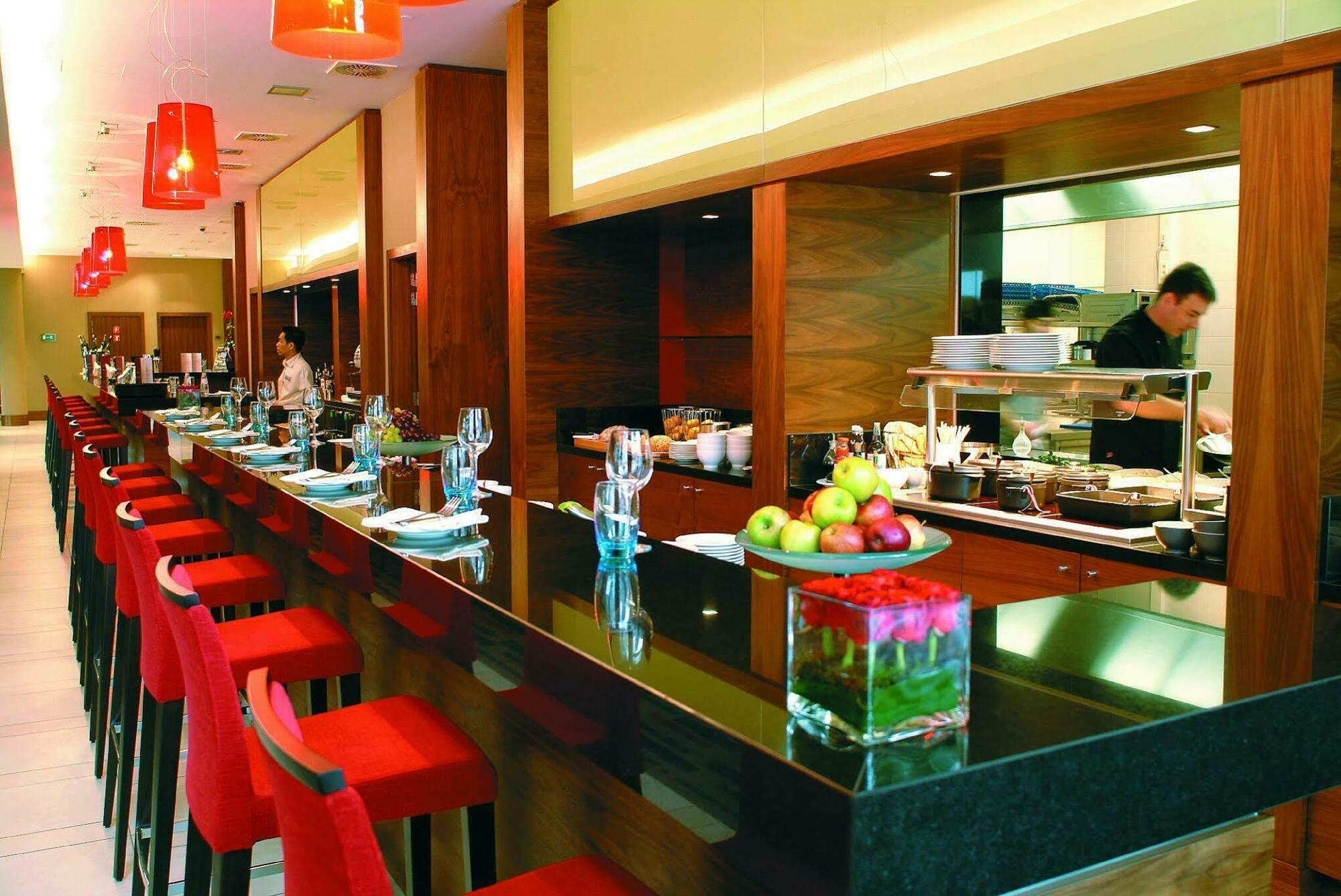 Hotel Radisson Red Brussels Ixelles Ristorante foto